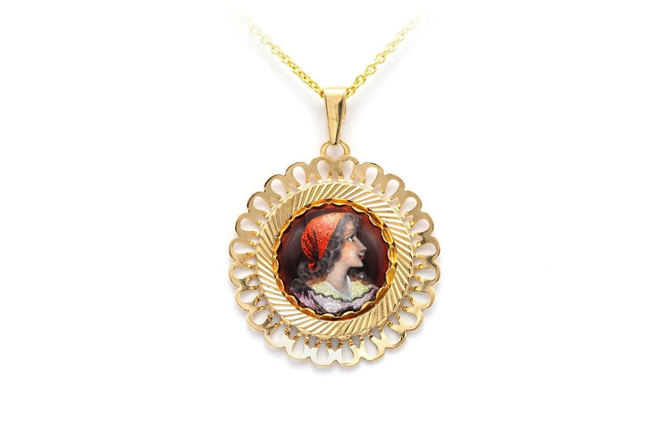 Pendentif Pendentif années 1950 en or jaune 18 carats et émail de Limoges 58 Facettes 22561