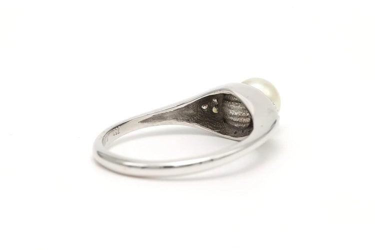 Bague 55 Bague Art déco en or blanc 18 carats, perle et diamants 58 Facettes B298