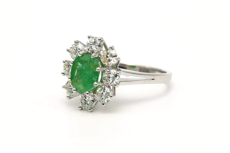 Bague 56 Bague contemporaine en or blanc 18 carats, émeraude et diamants 58 Facettes 20589