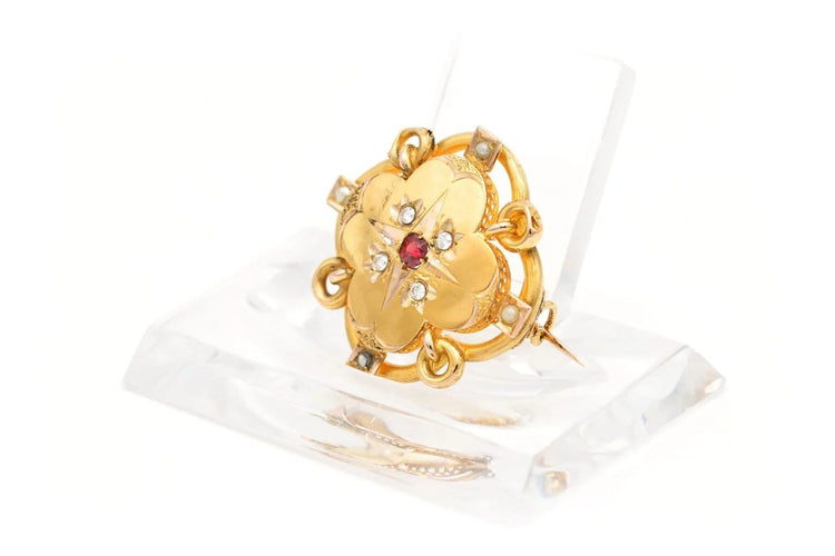 Broche Napoléon III - Broche en or jaune, perles, rubis et diamants 58 Facettes 22566