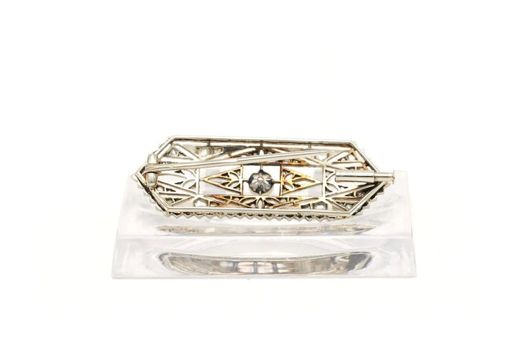 Broche Broche Art déco en or blanc avec perle et diamants 58 Facettes B658