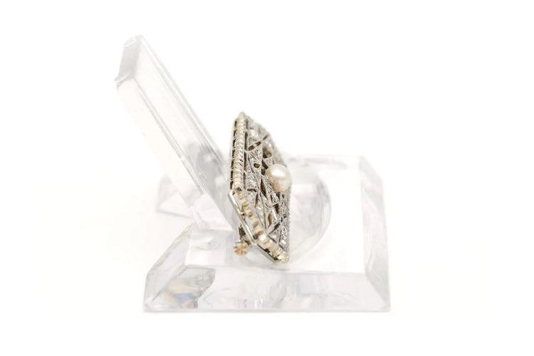 Broche Broche Art déco en or blanc avec perle et diamants 58 Facettes B658