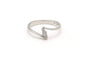 Bague 53 Bague contemporaine en or blanc 18 carats sertie de diamants 58 Facettes B661