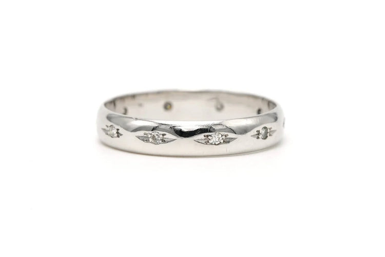Bague 55 Bague contemporaine en or blanc 18 carats et diamants 58 Facettes B691