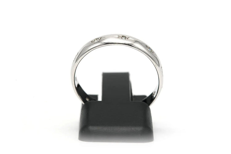 Bague 55 Bague contemporaine en or blanc 18 carats et diamants 58 Facettes B691
