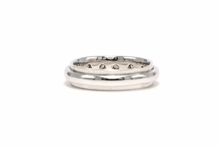 Bague 58 Bague contemporaine en or blanc 18 carats et diamants taille brillant 0,36 ct 58 Facettes 22452