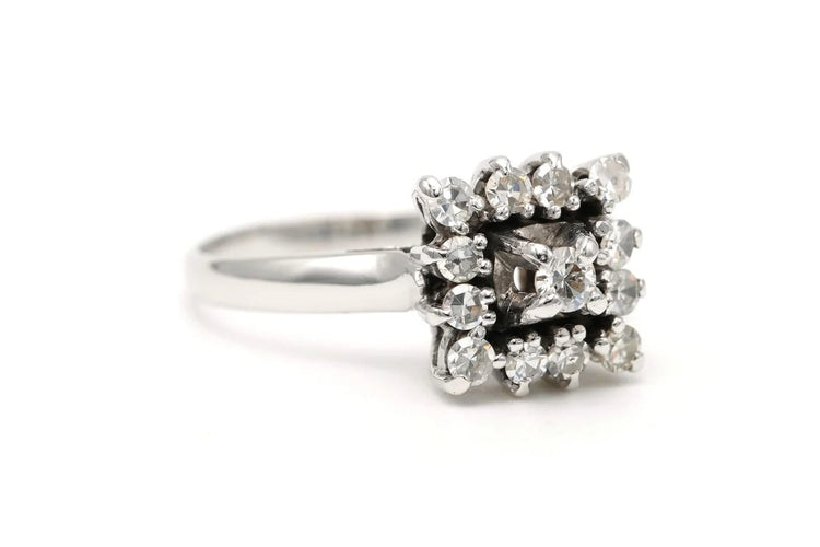 Bague 55 Bague contemporaine en or blanc 18 carats sertie de diamants 0,37 ct 58 Facettes 22591