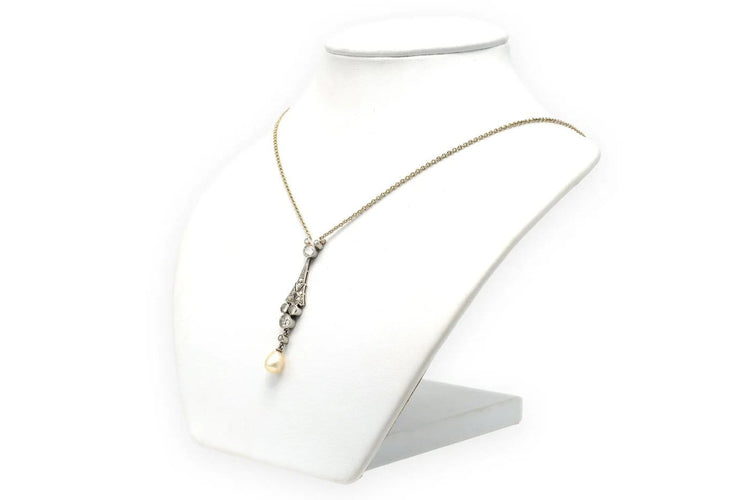 Collier Collier Art déco en or blanc 18 carats et platine, perles et diamants 58 Facettes 22778