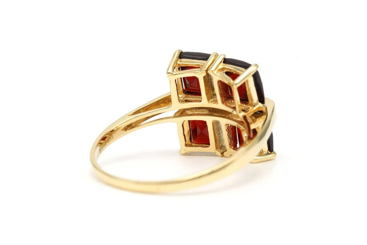 Bague 55 Bague contemporaine en or jaune, grenats et diamants 58 Facettes 22979