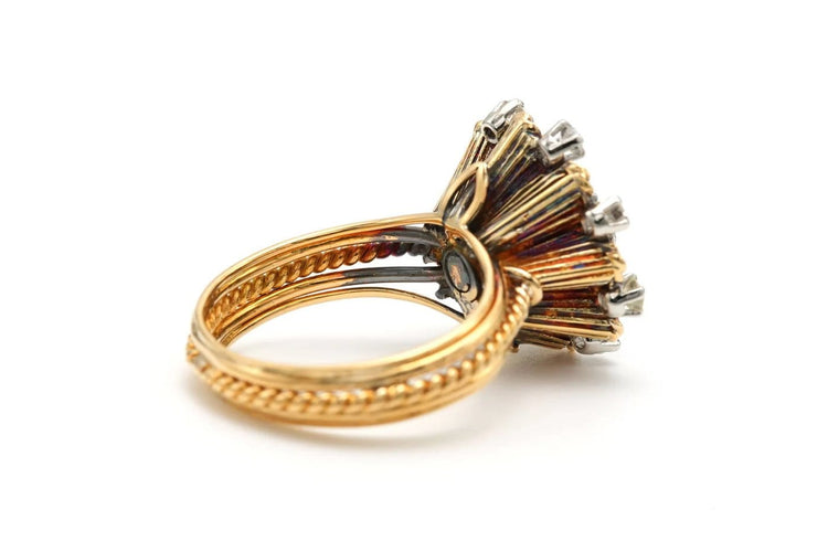 Bague 49 Bague années 50 en or jaune 18 carats sertie de diamants 58 Facettes 22899
