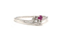 Bague 52 Bague contemporaine en or blanc, rubis et diamants 58 Facettes 22890