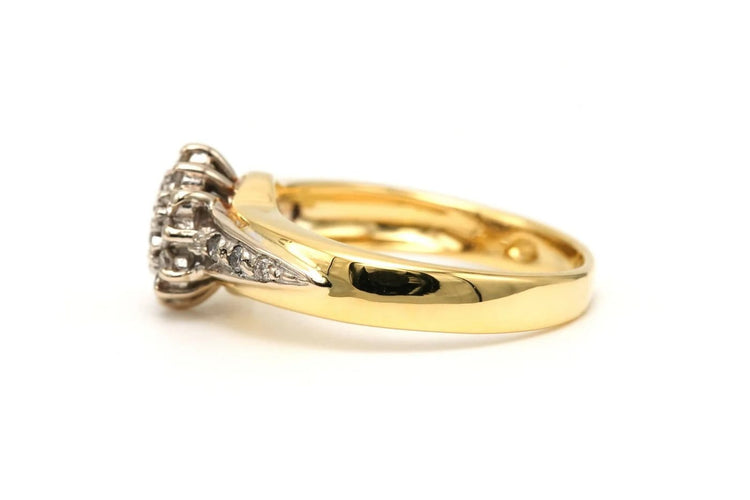 Bague 50 Bague contemporaine en or jaune 18 carats sertie de diamants 0,25 ct 58 Facettes 19454