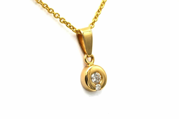 Pendentif Pendentif contemporain en or jaune 18 carats serti de diamants 58 Facettes B771