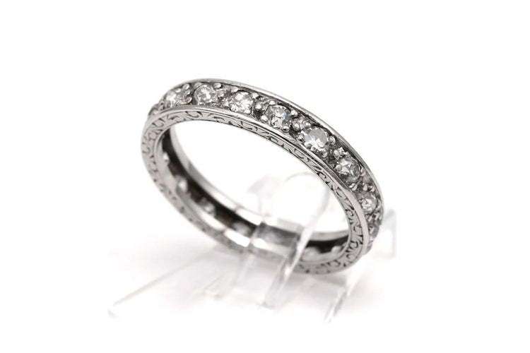 Bague 50 Bague Art déco sertie de diamants taille ancienne en or blanc 18 carats 58 Facettes B776