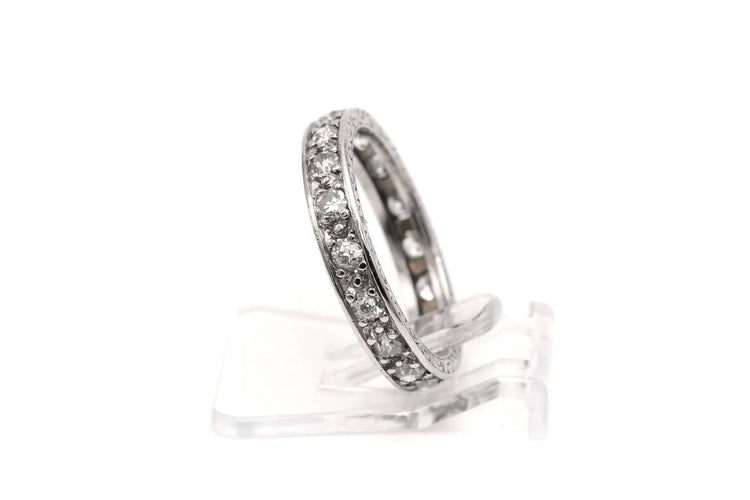 Bague 50 Bague Art déco sertie de diamants taille ancienne en or blanc 18 carats 58 Facettes B776