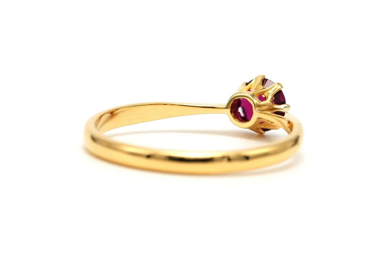 Bague 53 Bague contemporaine en or jaune et grenat 58 Facettes B786
