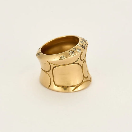 30b586a3-8d29-4910-c6b6-cdd041220700