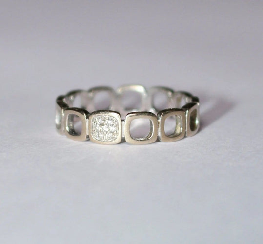 Bague 55 Dinh Van Impression Domino - Alliance en or blanc et diamants 58 Facettes 600