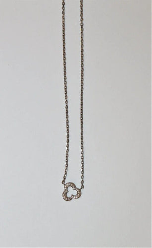 Collier CHANEL Camélia - Collier en or blanc 18k et diamants 58 Facettes 476