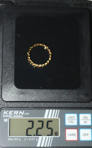 Bague 52 Alliance godronnée en or jaune 18 carats et diamants 58 Facettes 569.3