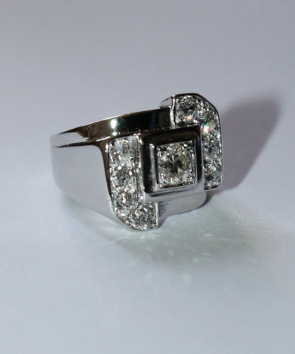 Bague 46 Bague chevalière Art déco en or blanc et platine avec diamants 58 Facettes 584