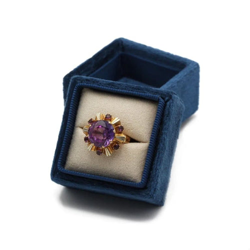 Bague 53 Bague en or jaune et blanc 750‰ sertie d’améthystes 58 Facettes 1085