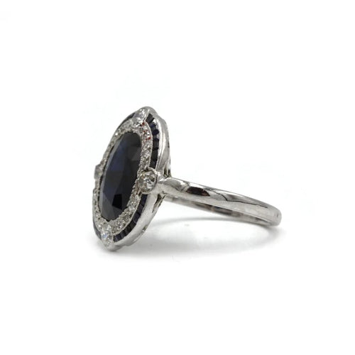 Bague 49 Bague Art déco en platine avec saphir env. 3,5 carats, saphirs et diamants 58 Facettes 1228