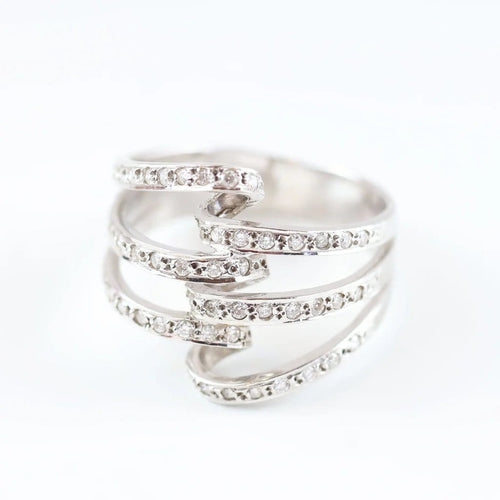 Bague 60 Bague vintage en or blanc 18 carats sertie de diamants 58 Facettes 131366D