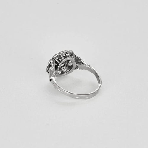 Bague 51.5 Bague marguerite en or blanc 18k, platine et diamants 58 Facettes LJ25-330