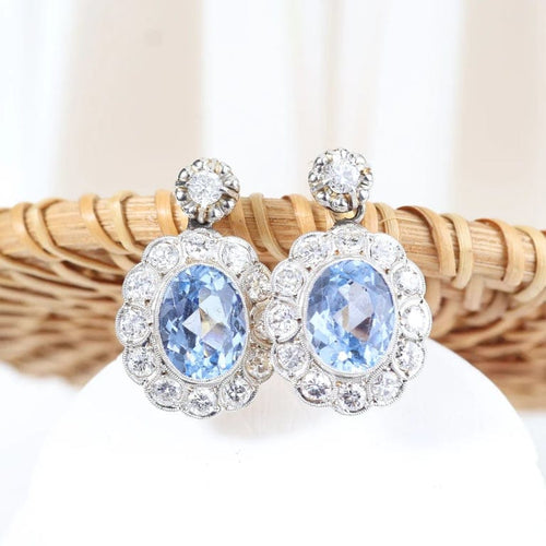 Boucles d'oreilles Boucles d'oreilles vintage à motif floral en or jaune 18 carats et diamants 58 Facettes J00003070