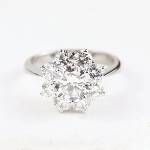 Bague Bague rosette en or blanc 18 carats avec diamants 58 Facettes 136043