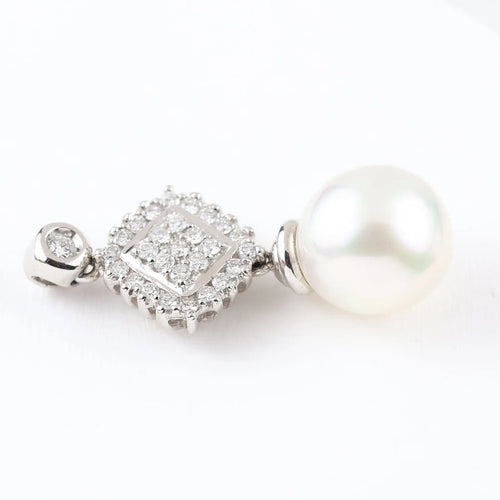 Pendentif Pendentif en or blanc 18 carats, diamants naturels et perle australienne 58 Facettes