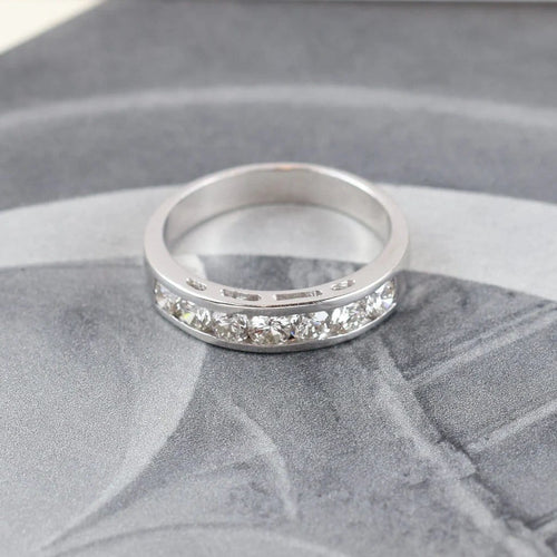 Bague Alliance - Bague en or blanc 18 carats et diamants 58 Facettes 131455B