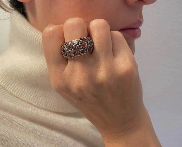 Bague 52 Pomellato Arabesque - Bague en or rose et diamants noirs 58 Facettes