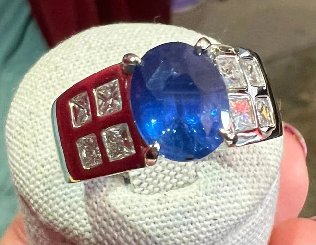 Bague 54.5 Bague de fiançailles en or blanc 18 carats, saphir et diamants 58 Facettes 7352 A