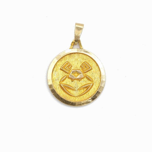 Pendentif Médaille signe du zodiaque Cancer en or jaune 18k 58 Facettes 221