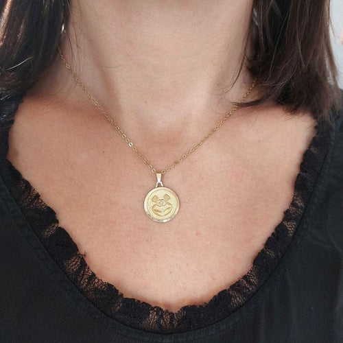 Pendentif Médaille signe du zodiaque Cancer en or jaune 18k 58 Facettes 221