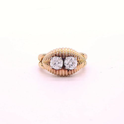 Bague 52 Rocaille - Bague en or jaune 18k et deux diamants taille ancienne 58 Facettes 149