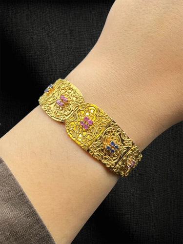 Bracelet Broderie féerique - Bracelet en or, saphirs et rubis 58 Facettes