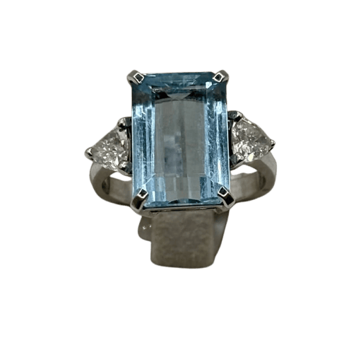 Bague 52 Bague aigue-marine et diamants en or blanc 18 carats 58 Facettes