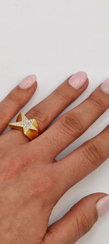 Bague Bague étoile pavée de diamants en or jaune 18 carats 58 Facettes 21021008