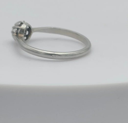 Bague 53 Bague solitaire vintage en or gris 18K avec diamant 58 Facettes