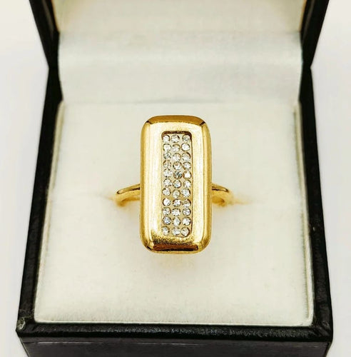 Bague 50 Bague panneau rectangulaire en or jaune 18K et diamants 58 Facettes