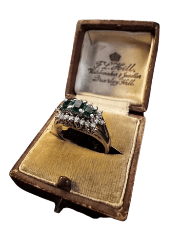 Bague 54 Bague trilogie en platine avec émeraudes et diamants 0,35 ct 58 Facettes
