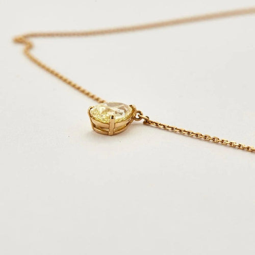 Collier Collier diamant poire 2,52 carats en or jaune 18k Fancy Yellow 58 Facettes