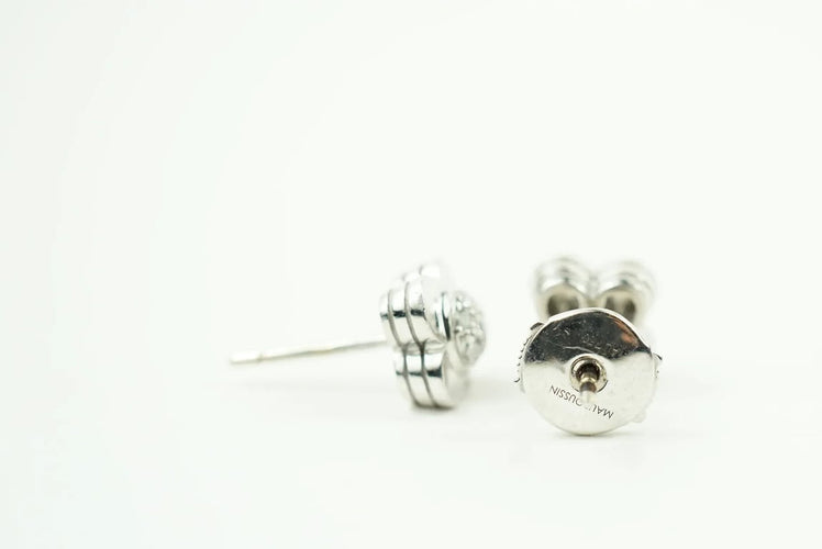 Boucles d'oreilles Mauboussin Trop Chance - Boucles d’oreilles en or gris et diamants 58 Facettes SQ6049318