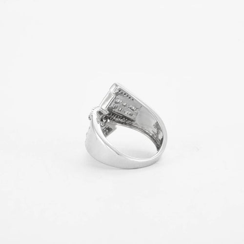 Bague 52 Bague en or blanc 18 carats avec 90 diamants 58 Facettes
