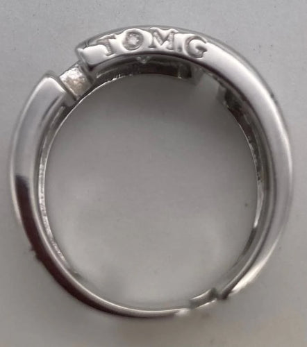 d2909912-3115-4bf7-a533-93891692c900