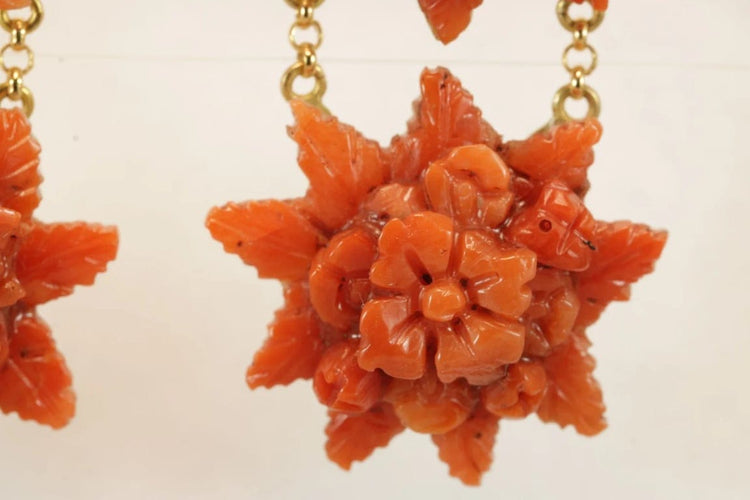 Boucles d'oreilles Boucles d’oreilles antiques en or jaune et corail 58 Facettes 7692
