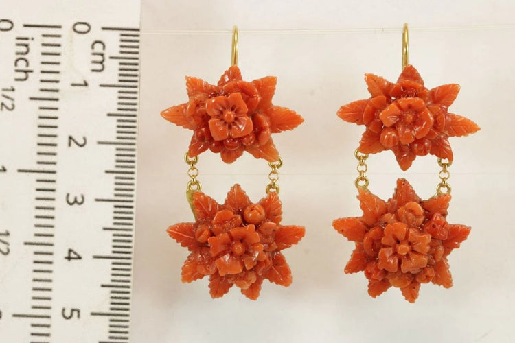 Boucles d'oreilles Boucles d’oreilles antiques en or jaune et corail 58 Facettes 7692